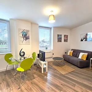 The Post House One By Fortuna Apartment Gloucester
